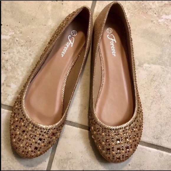 *NEW* Gold Ballet Flats - Picture 1 of 4